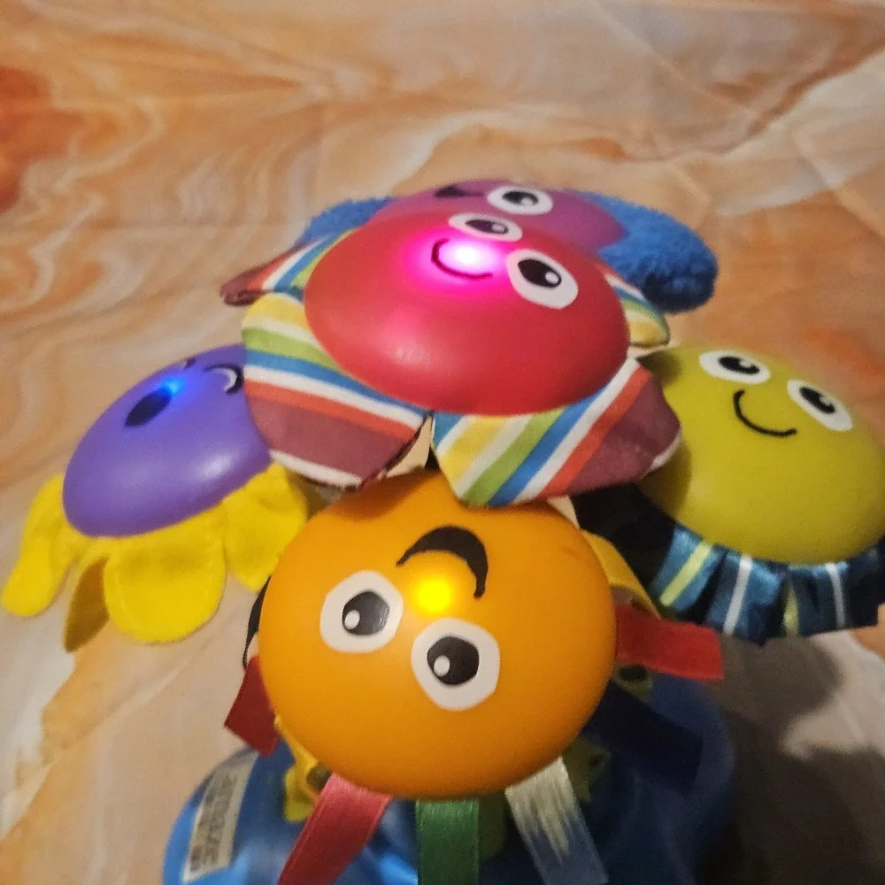 Vintage 2005 Lamaze Soft Chime Garden Light Up  SensoryMusical Flower Baby Toy